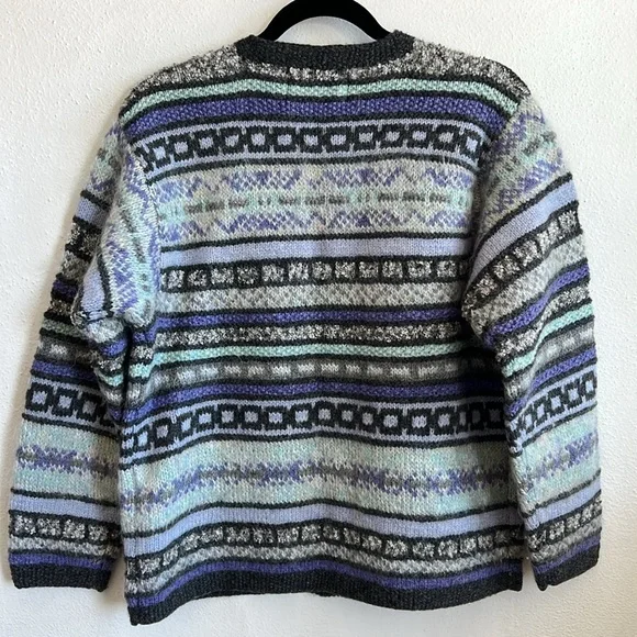 Portraits by Northern Isles Cardigan - Picture 3 of 4